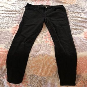black American Eagle skinny jeans ✨
